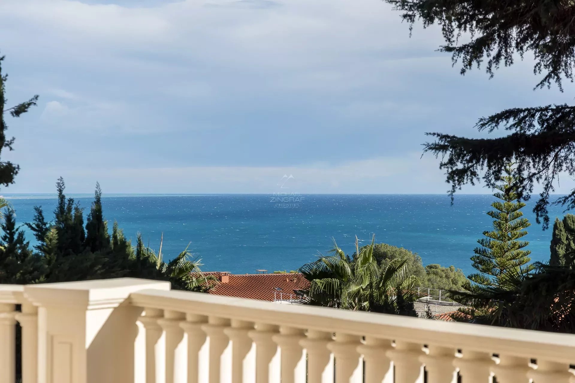 Stylish villa sea view