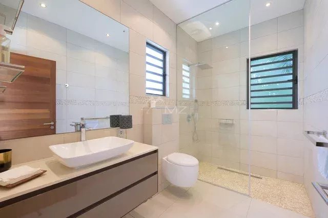 Luxury 4 bedroom Villa in Grand Bay