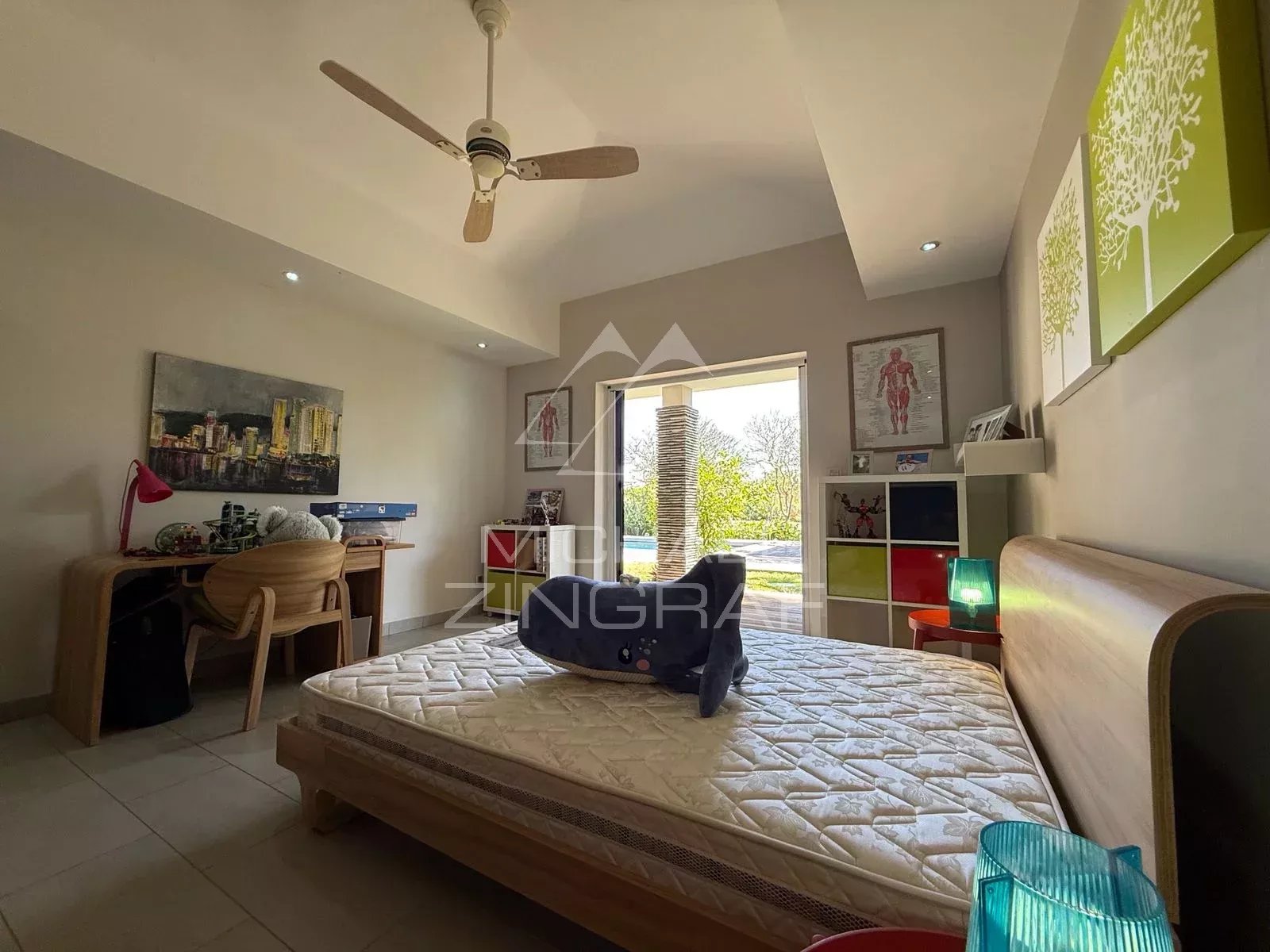 Villa d’Exception au Bord d’un Barachois à Calodyne