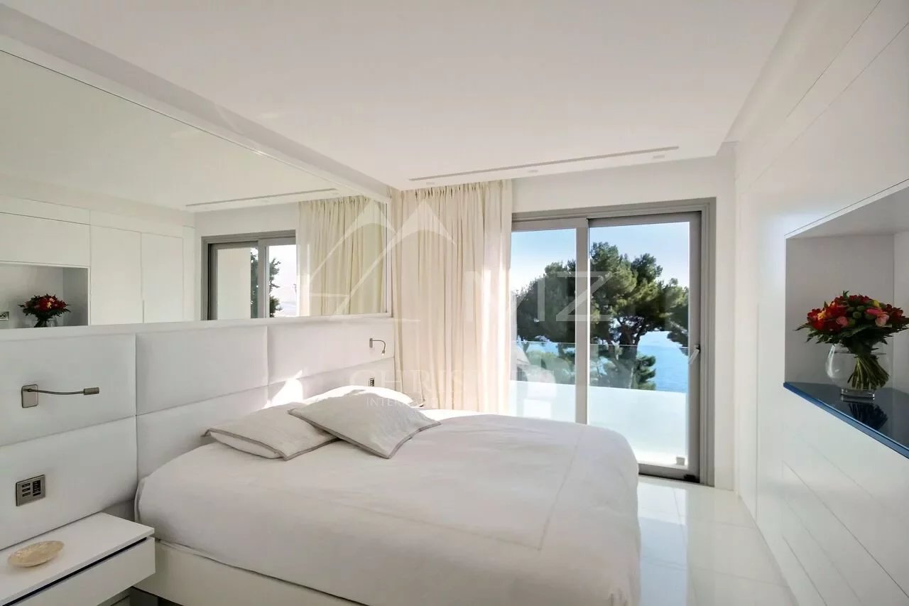 Eze - Superb brand new villa with hotel services