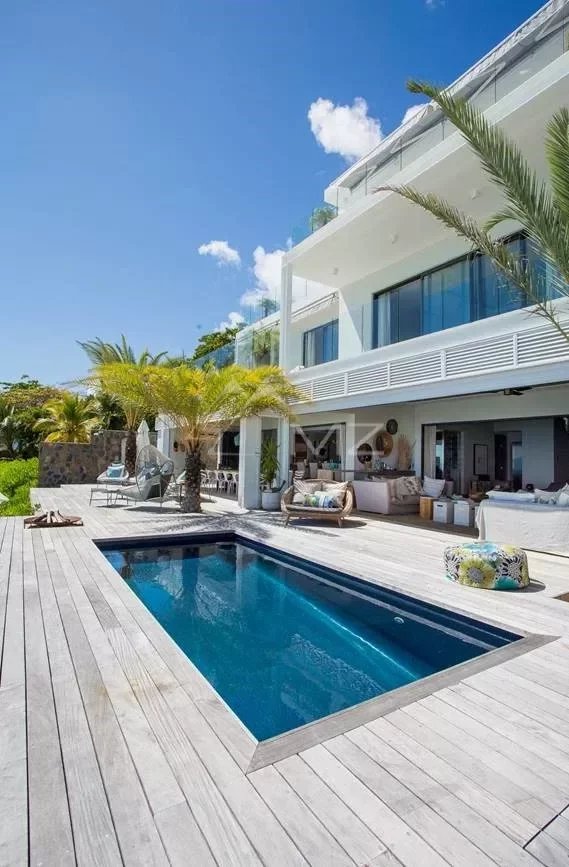 Mauritius - Beachfront - exceptional contemporary villa