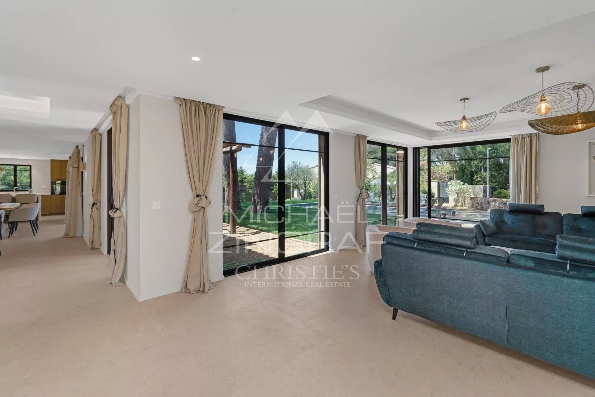 Superb renovated villa with large garden - Saint-Tropez