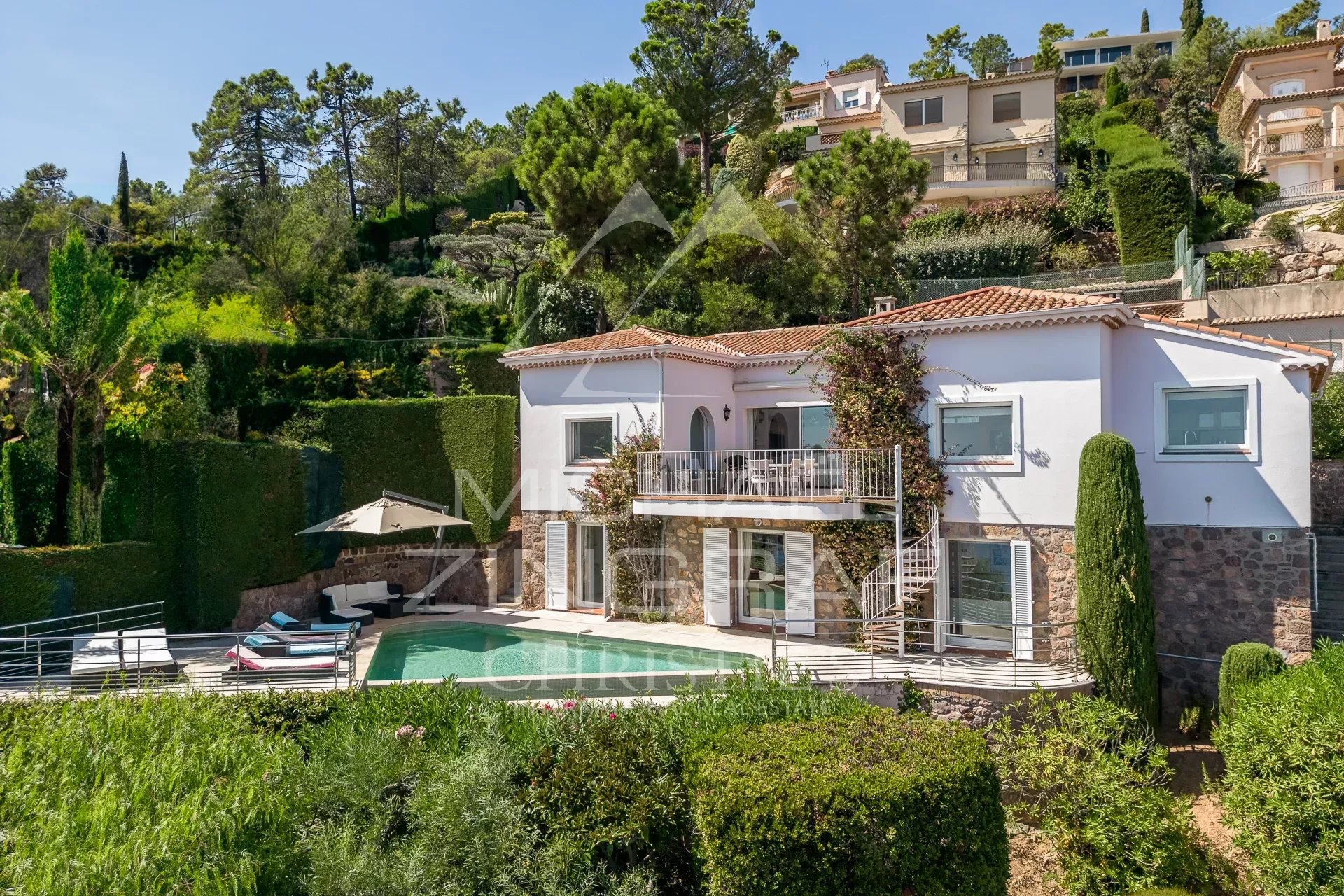 Nahe Cannes - Le Trayas - Villa, abgeschlossenes Anwesen