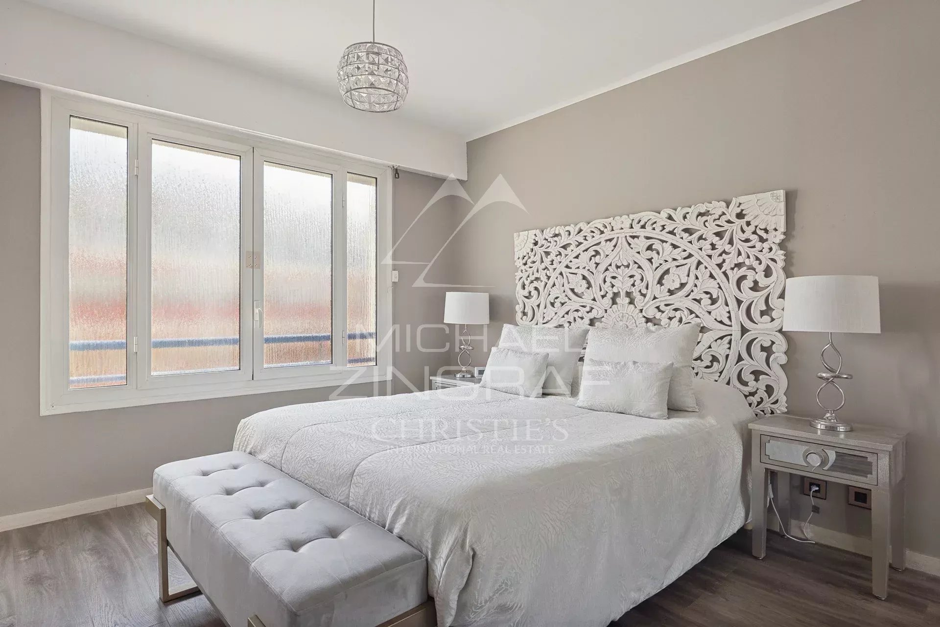 Exclusivité : Vue mer d’exception : un 2 pièces d’exception à Juan-les-Pins