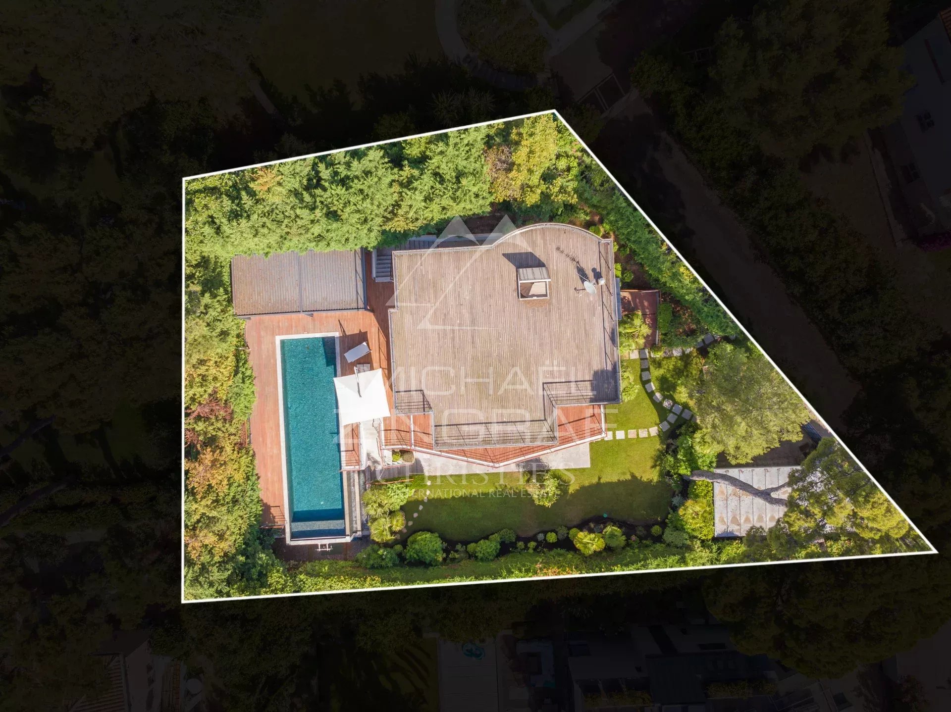 Modern renovierte Villa nahe der Strände von Garoupe