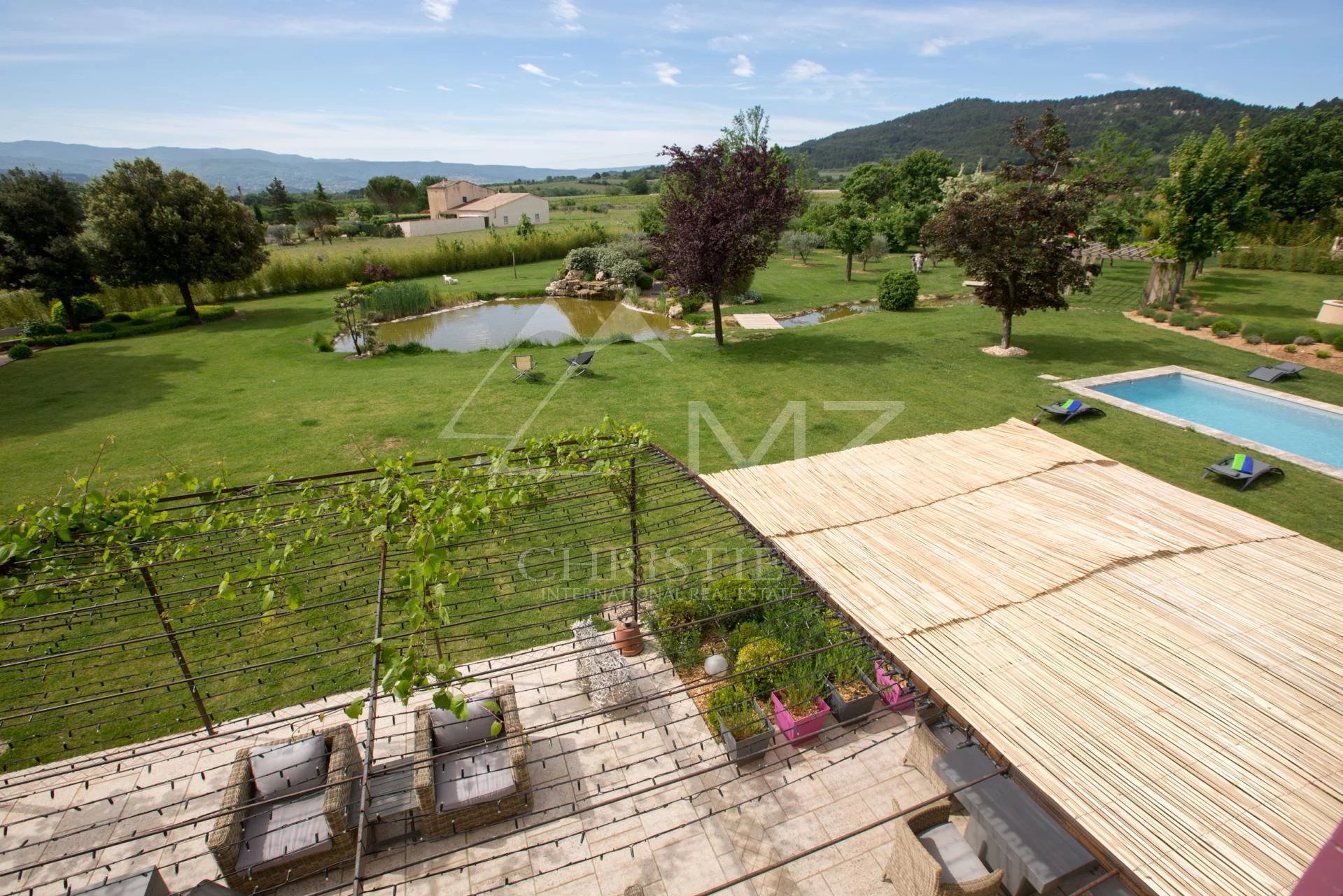 Luberon - Beautiful holiday home with gorgeous park
