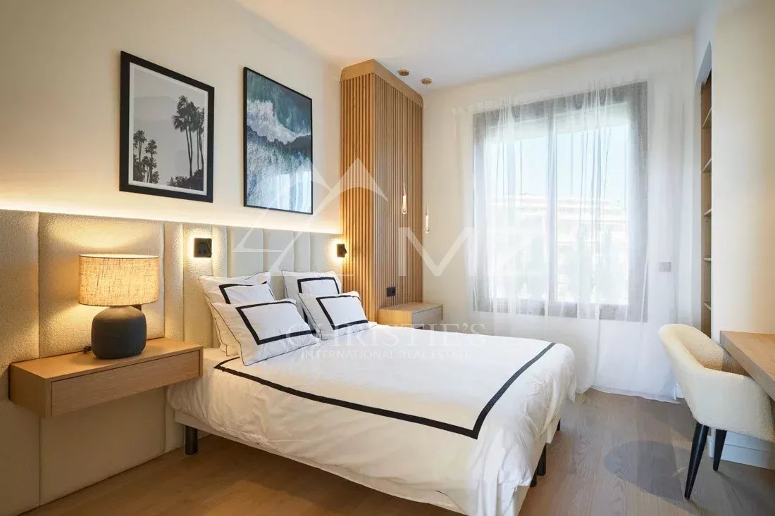 CANNES LA CROISETTE SPLENDIDE APPARTEMENT RENOVE 3 CHAMBRES VUE MER