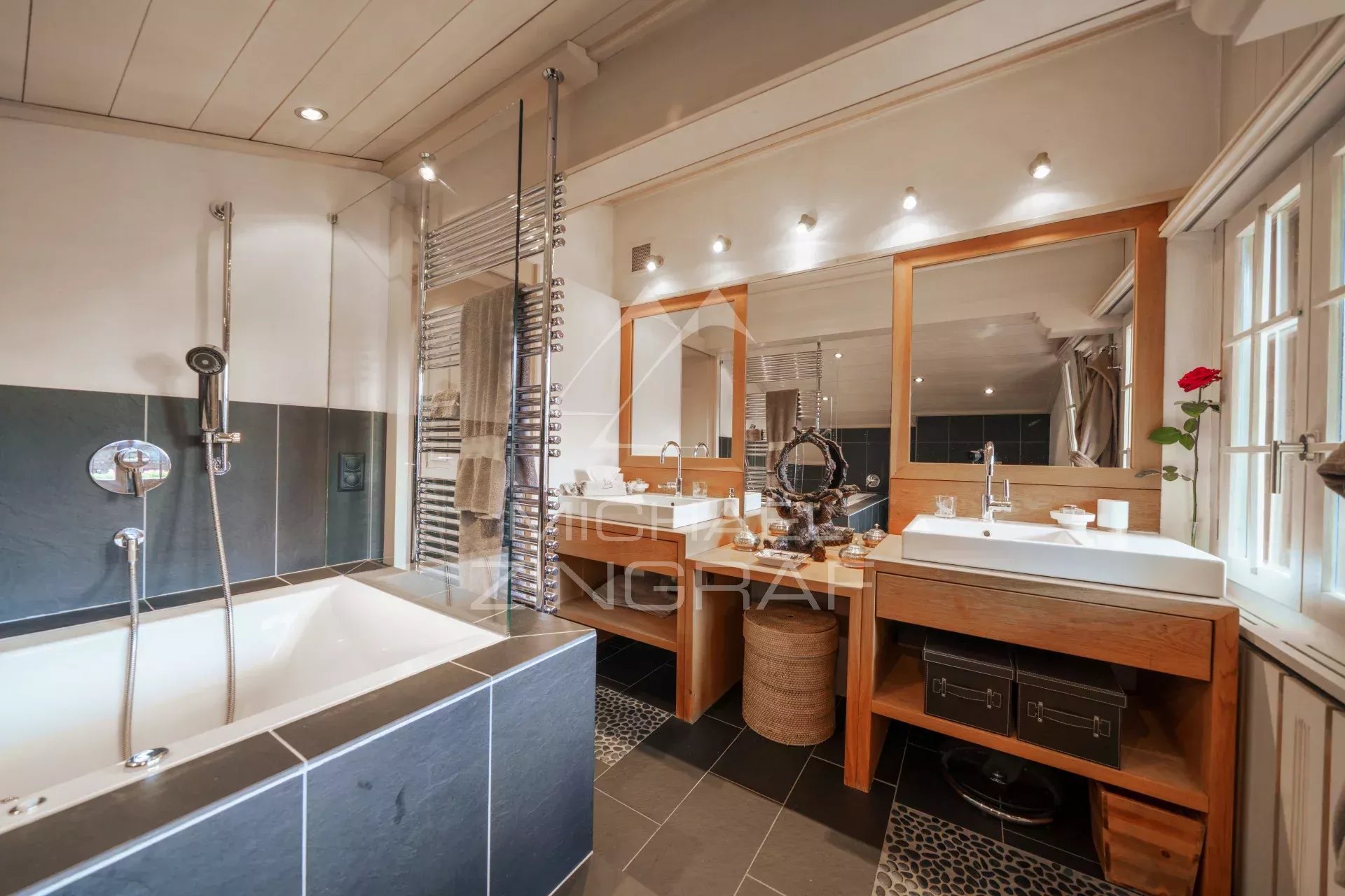 Elegantes Penthouse im Herzen des Dorfes