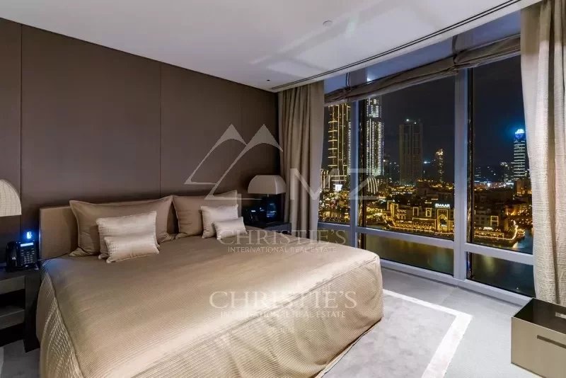Armani-Designed Apartment with Dubai Fountain View