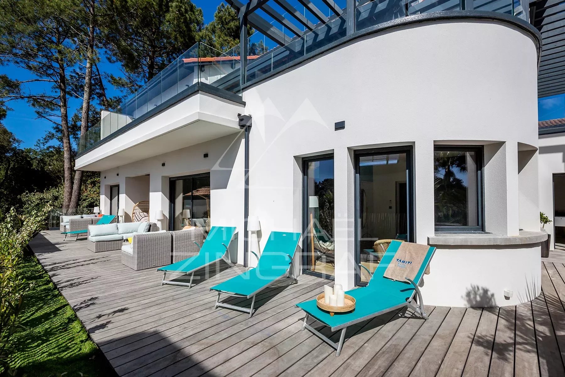 Moderne Villa - Blick auf die Bucht von Arcachon