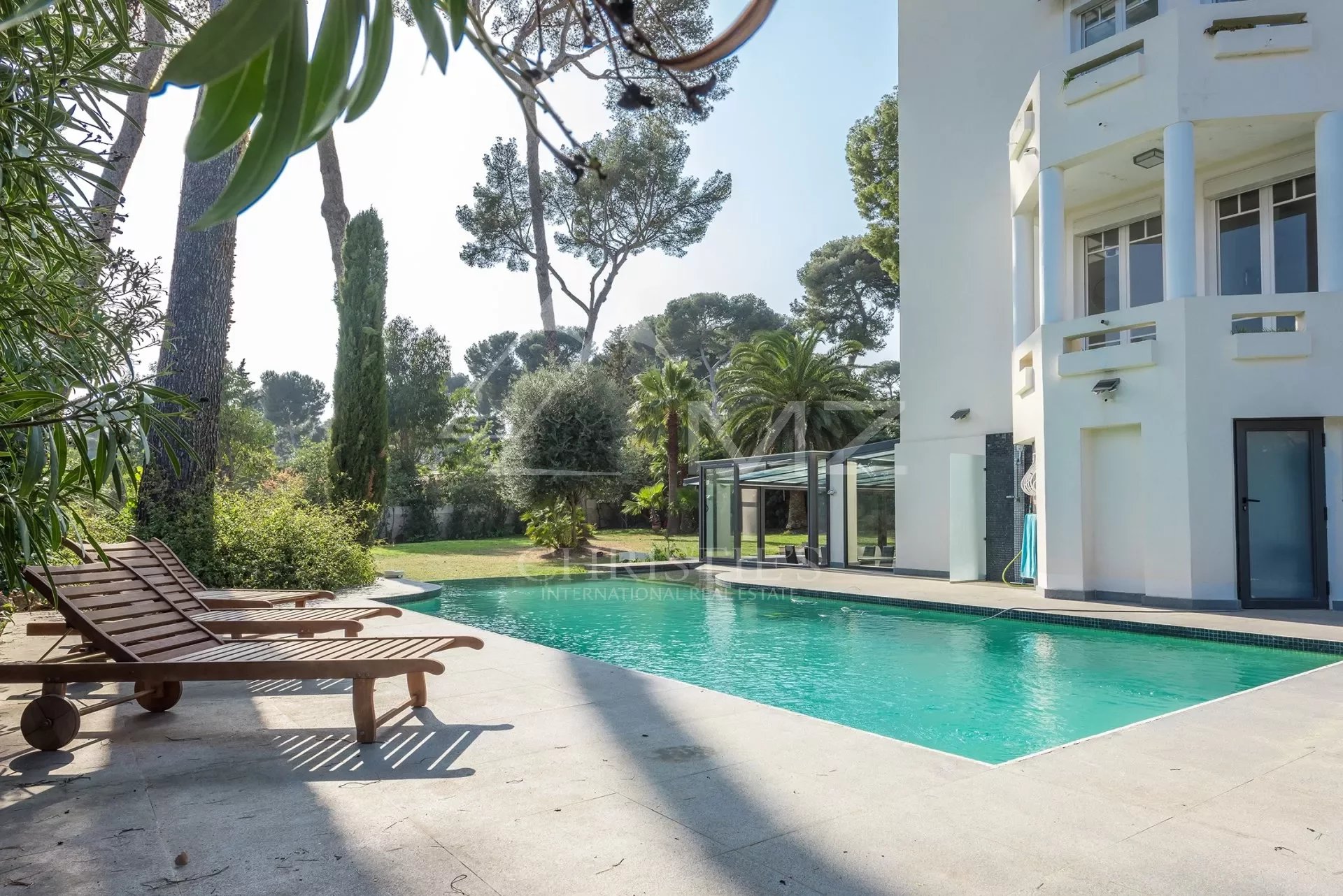 Cap d'Antibes - Superb contemporary villa