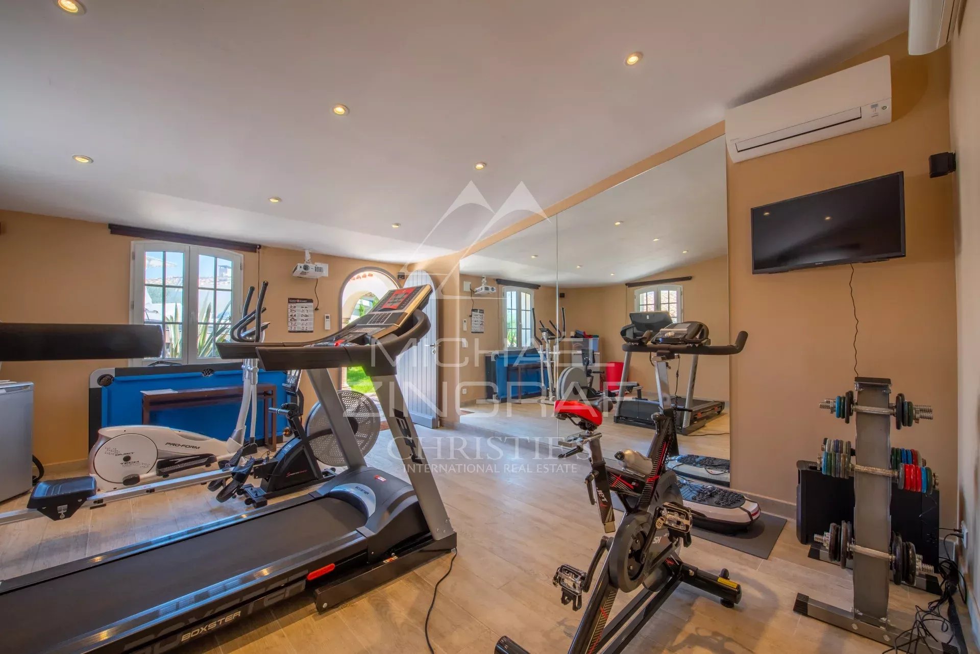 Cap Horizon - Gassin - Magnifique villa pied dans l'eau