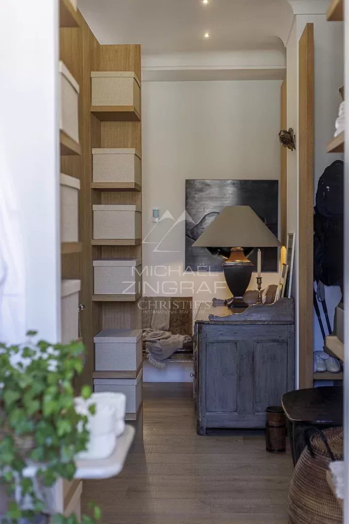 Loft design au dernier étage d’un immeuble bourgeois – Libération