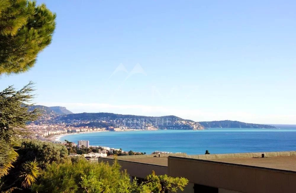 NICE - 3-bedroom Rooftop Terrace with panoramic sea view