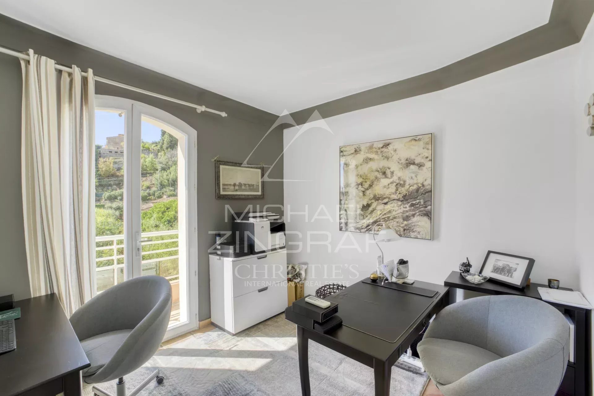 Elegantes Anwesen auf den Anhöhen