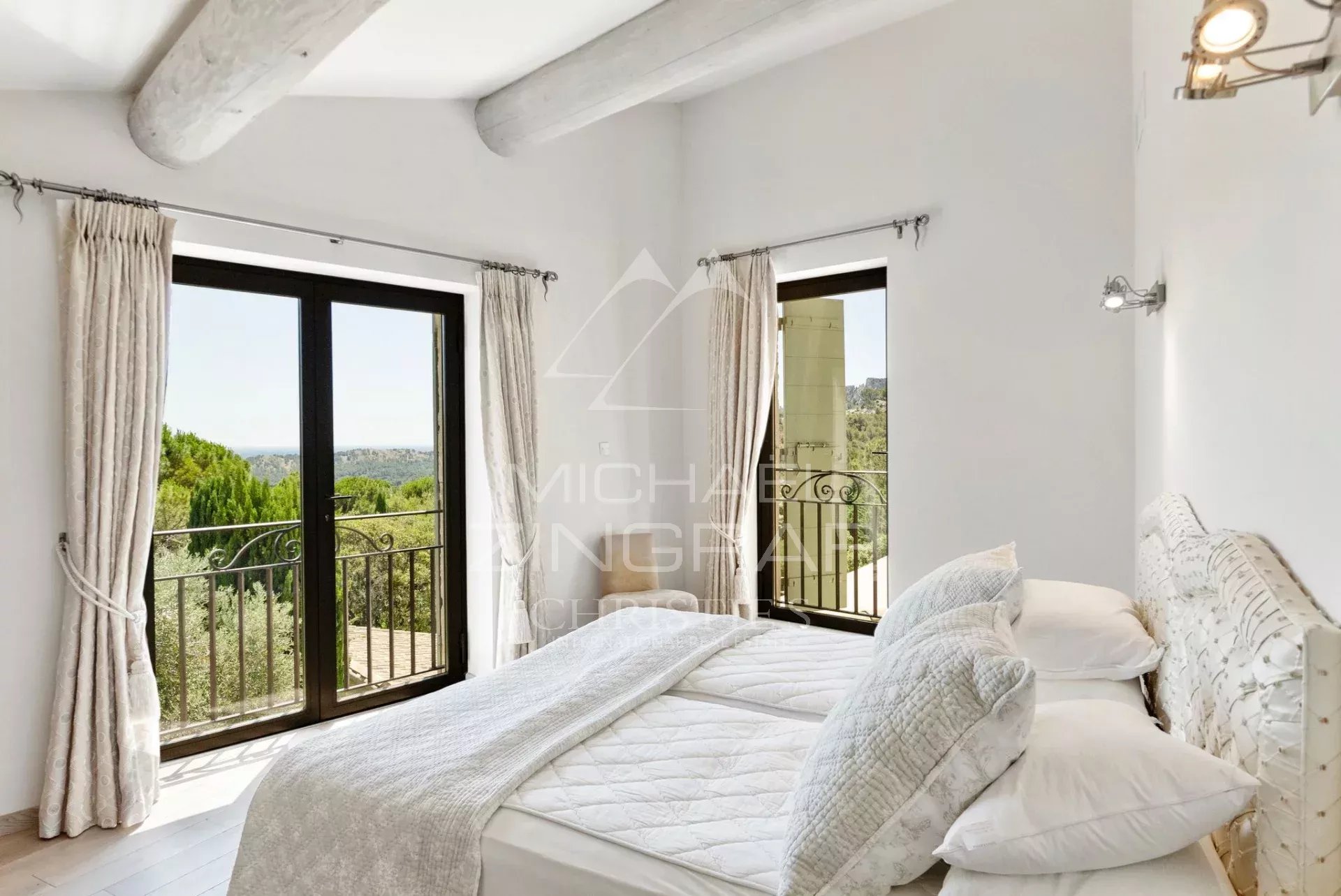 Außergewöhnliches Anwesen mit Panoramablick