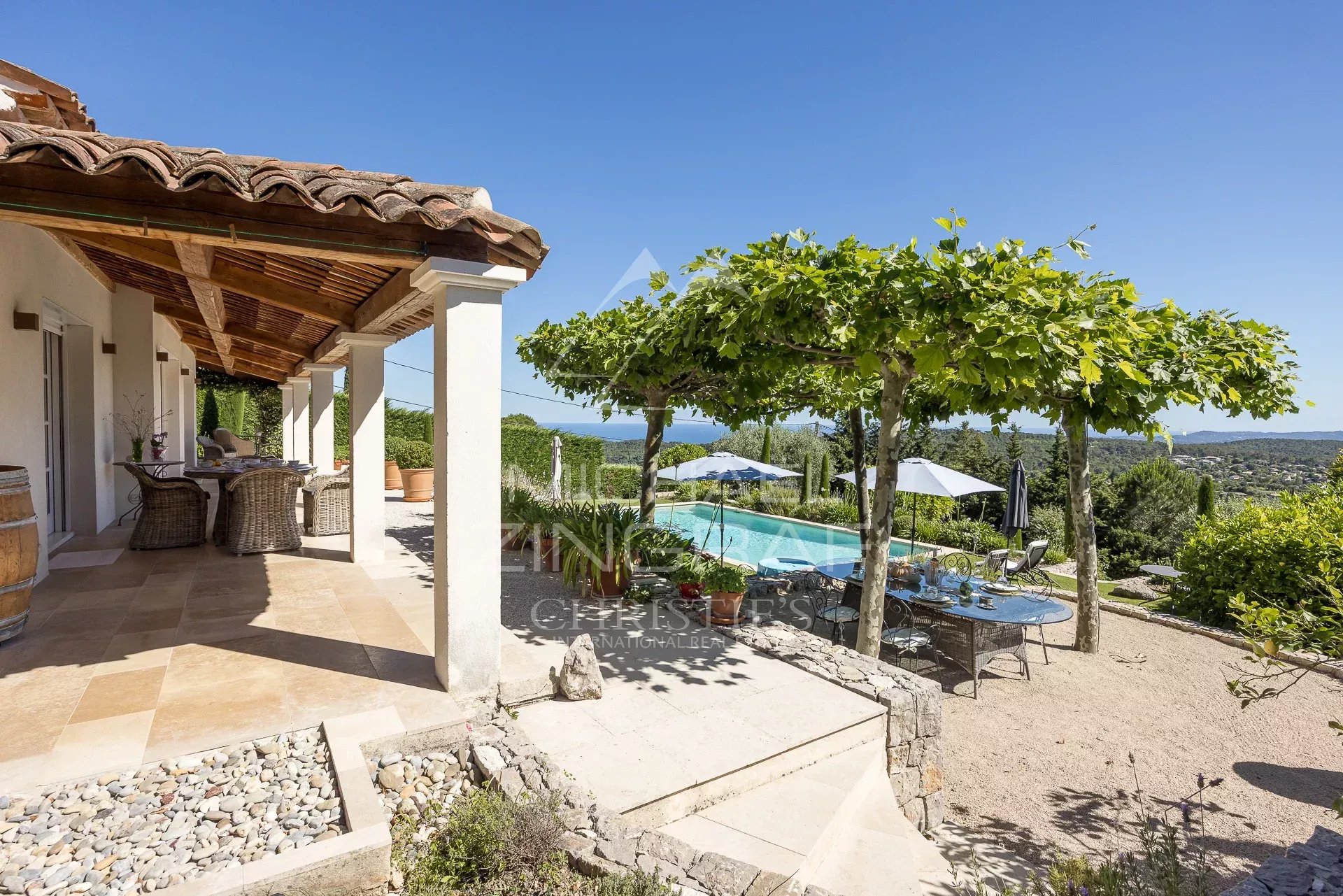 Vence – Élégante villa provençale avec vue panoramique