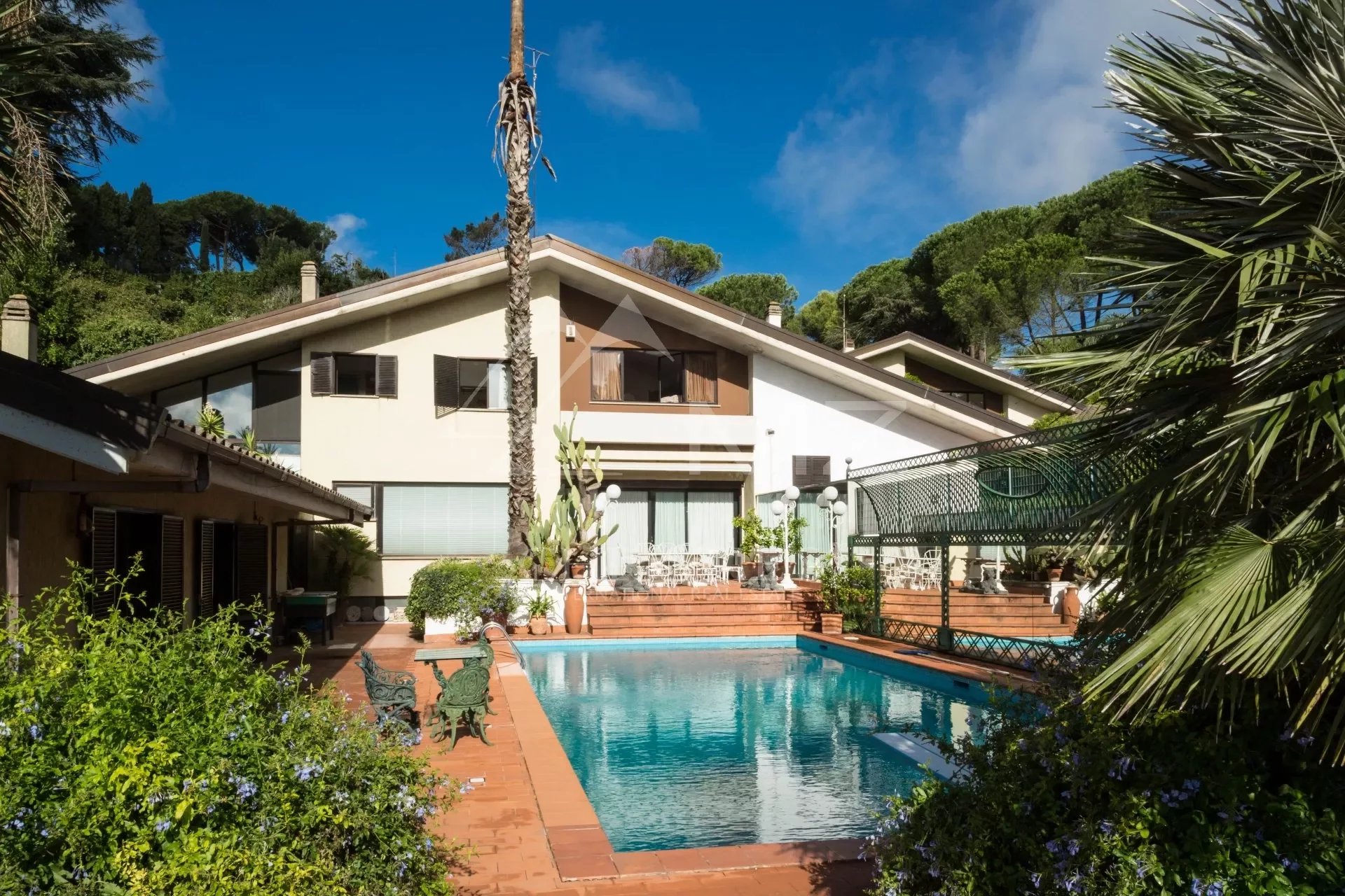 Italy - Rome - Exclusive Villa in the Montemario district