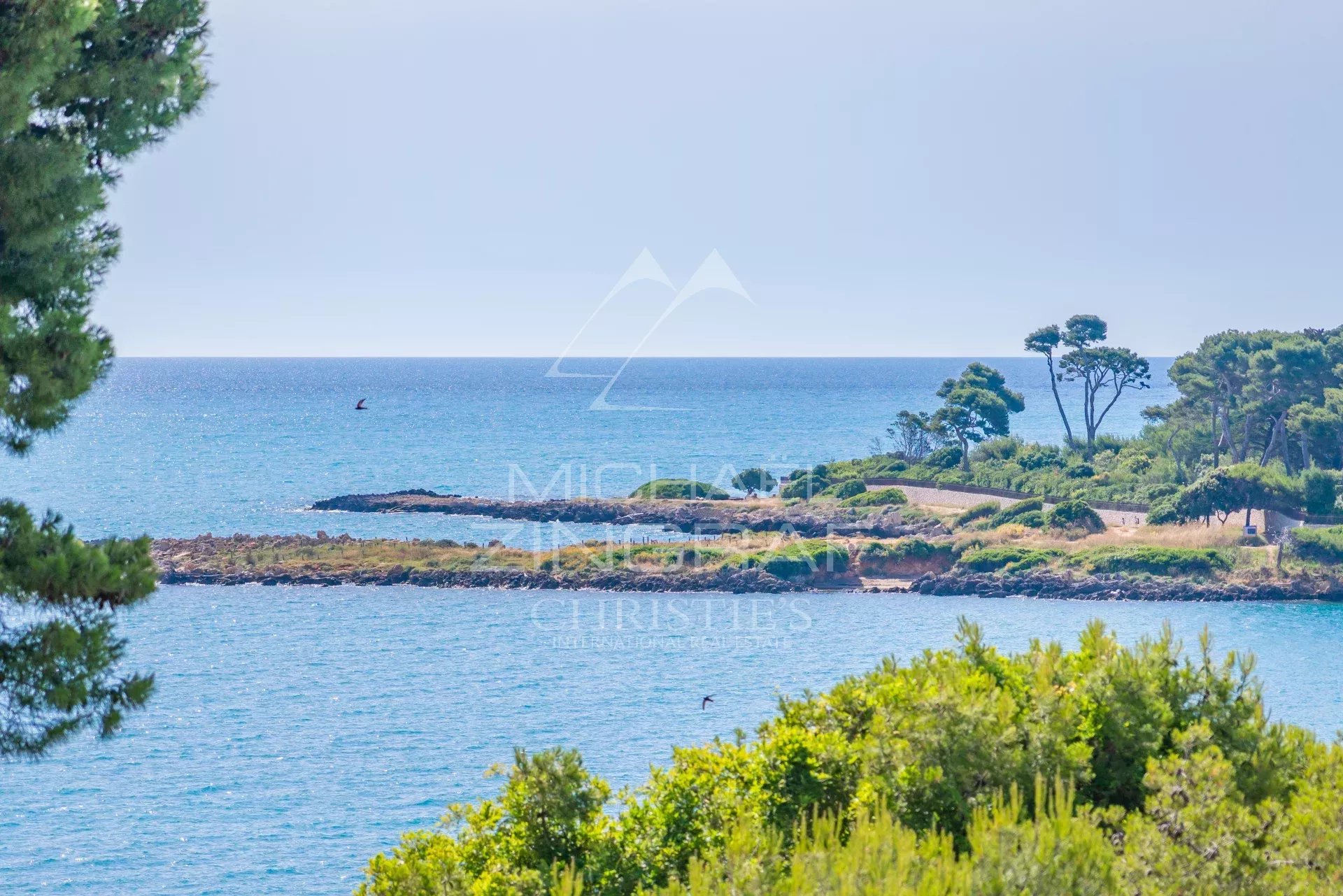 Modern renovierte Villa nahe der Strände von Garoupe