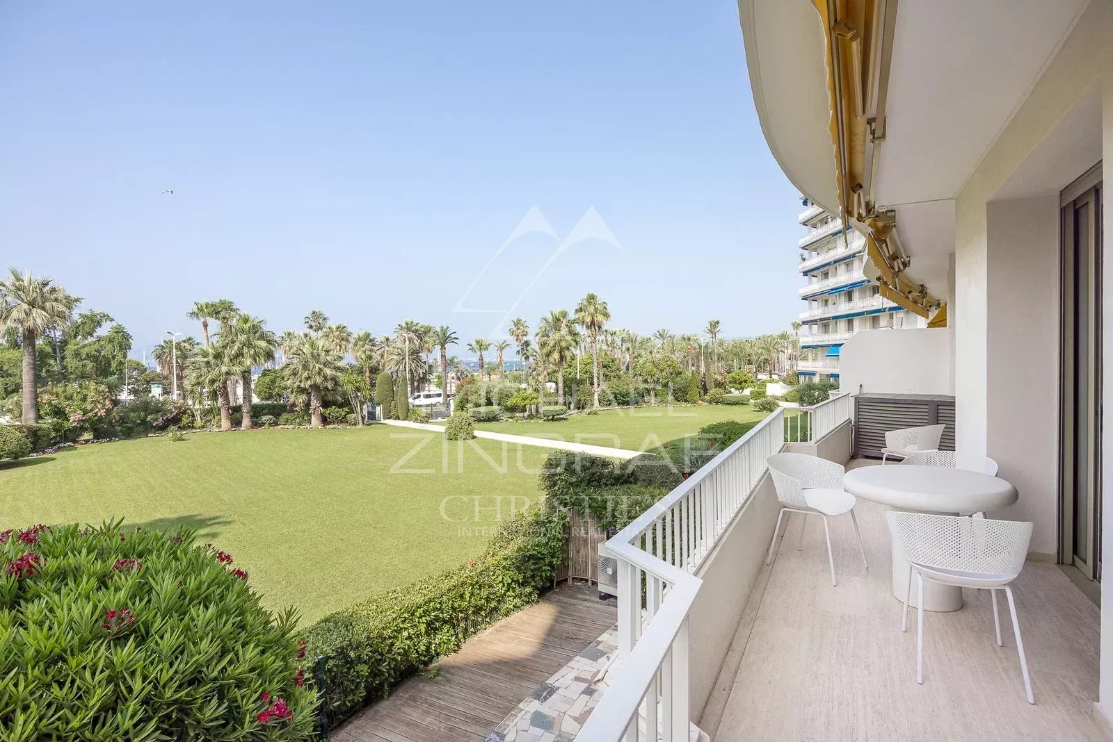 Cannes - Croisette - Magnifique 3 chambres