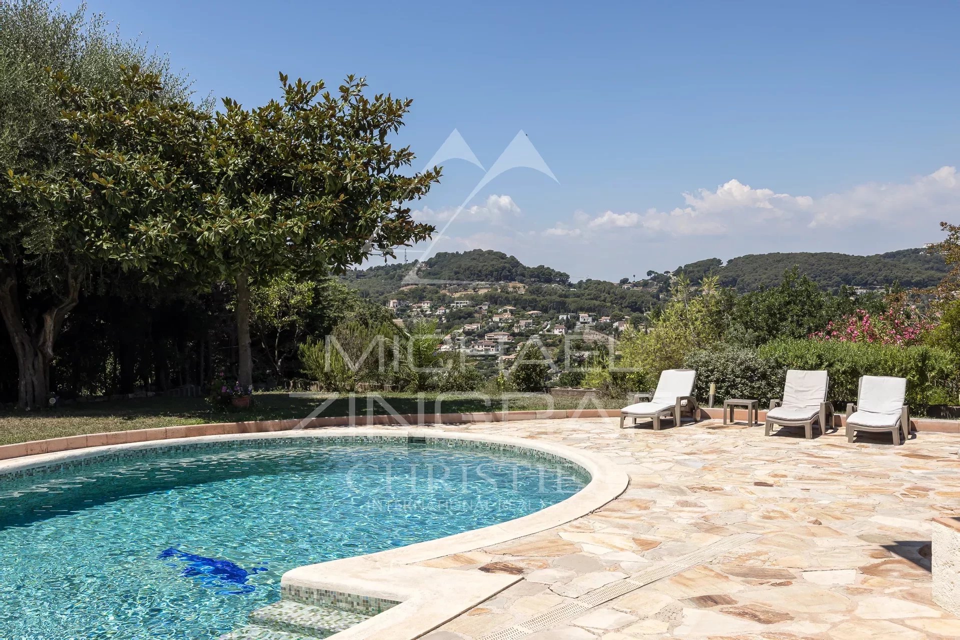 Super Cannes - Vallauris - Schöne Villa mit Garten