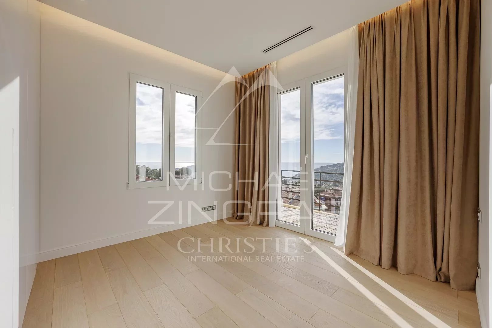Wunderschönes renoviertes Apartment mit Panorama-Meerblick