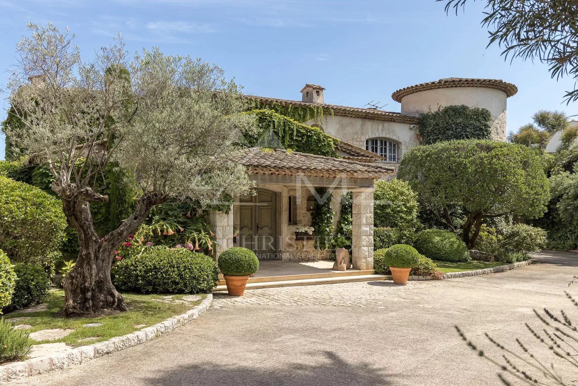 Cannes - Rare - Charming property