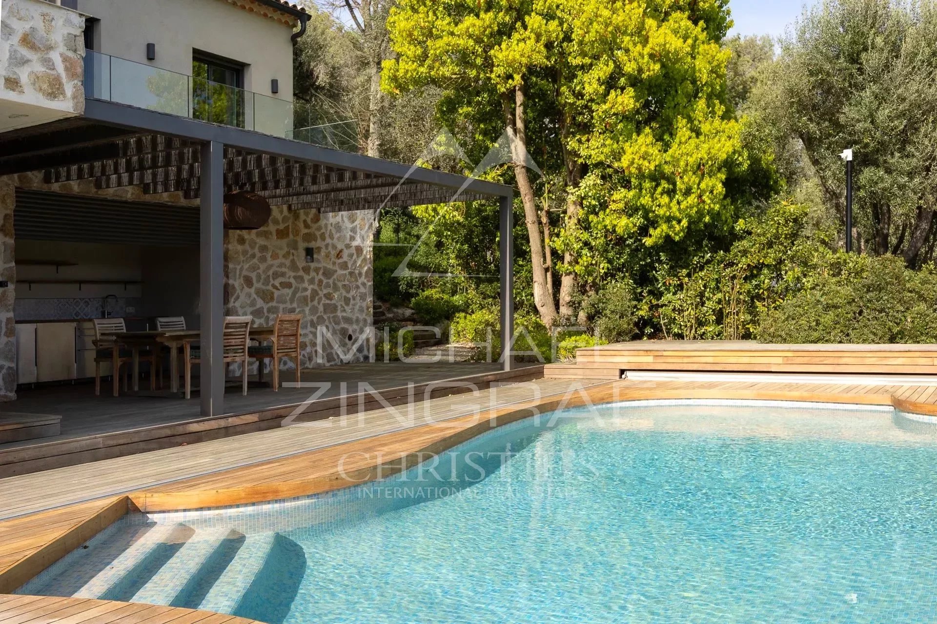Valbonne - Walking distance from the old village - 6 bedrooms - Partial sea view