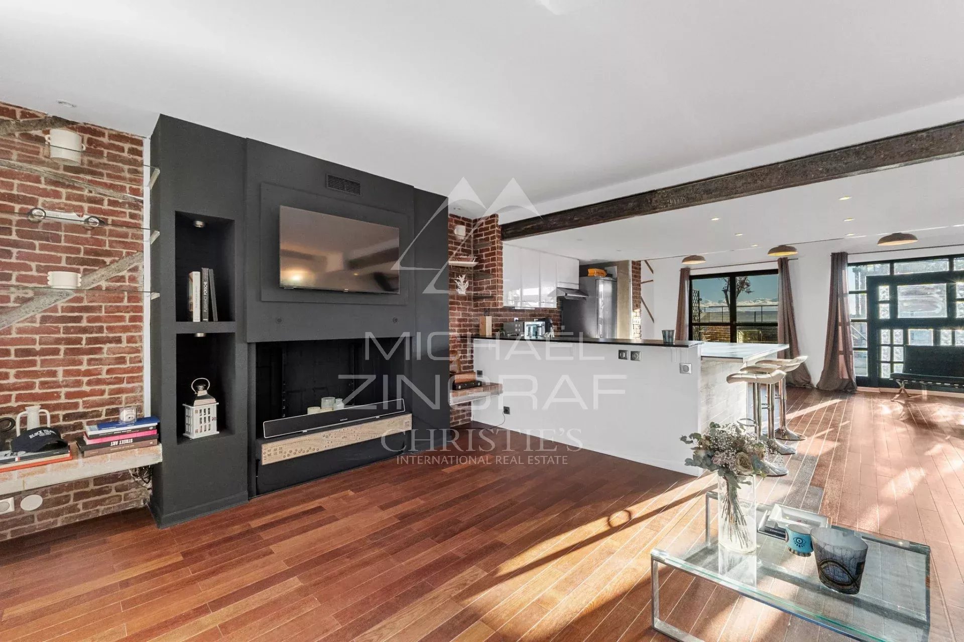 Duplex d’exception – Espace loft new-yorkais avec terrasse