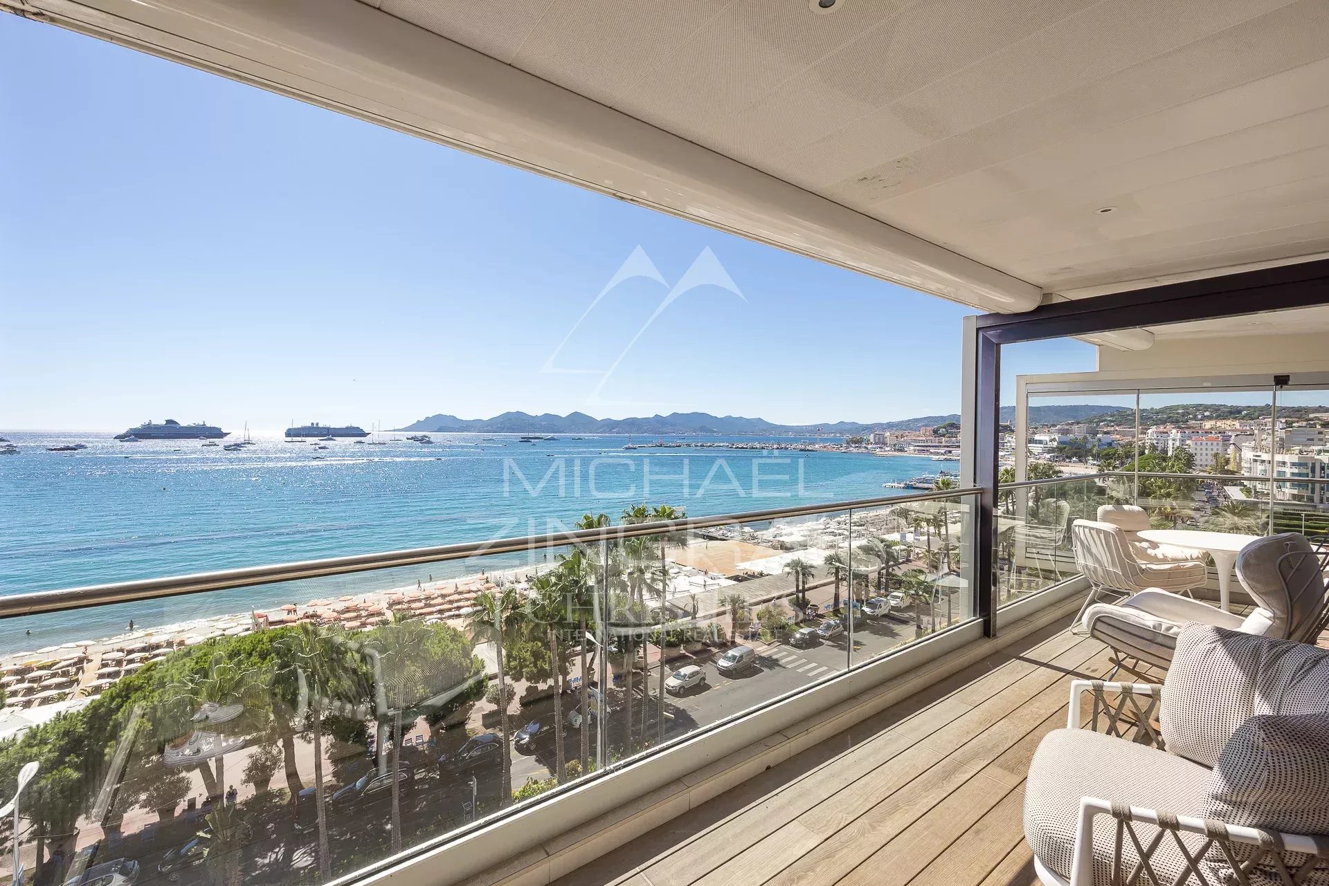 Cannes Croisette – Spacieux 5 pièces avec vue mer panoramique