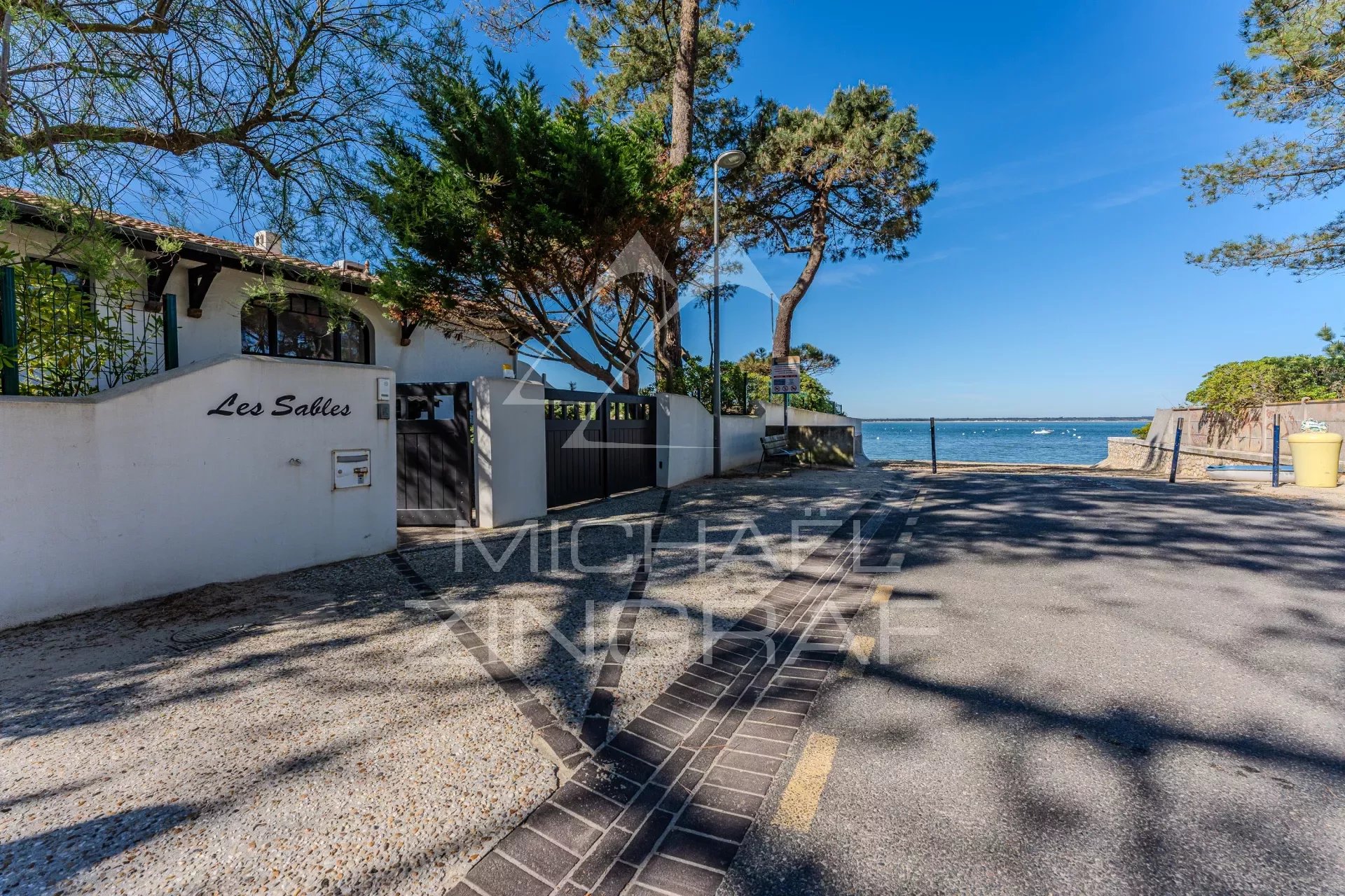 Villa Les Sables - Front line - Private beach access