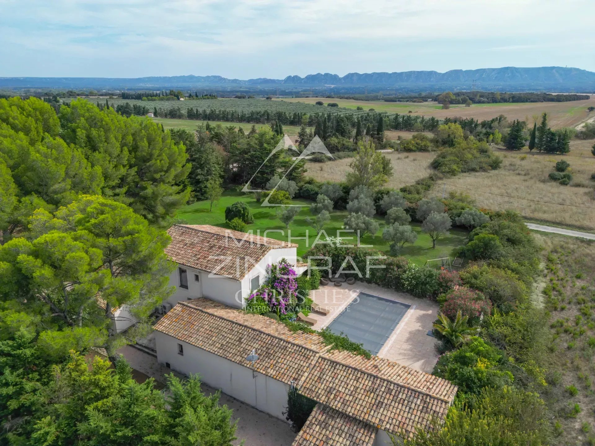 Belle maison avec vue panoramique sur les Alpilles