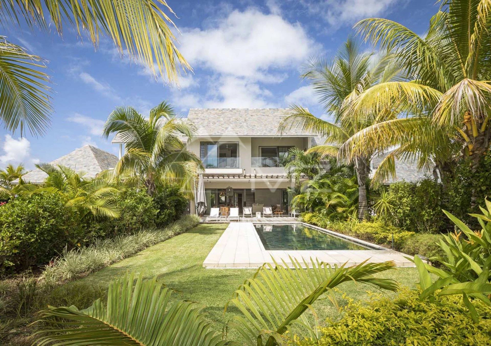 Mauritius - 3 bedroom duplex villa, beautiful unobstructed golf view