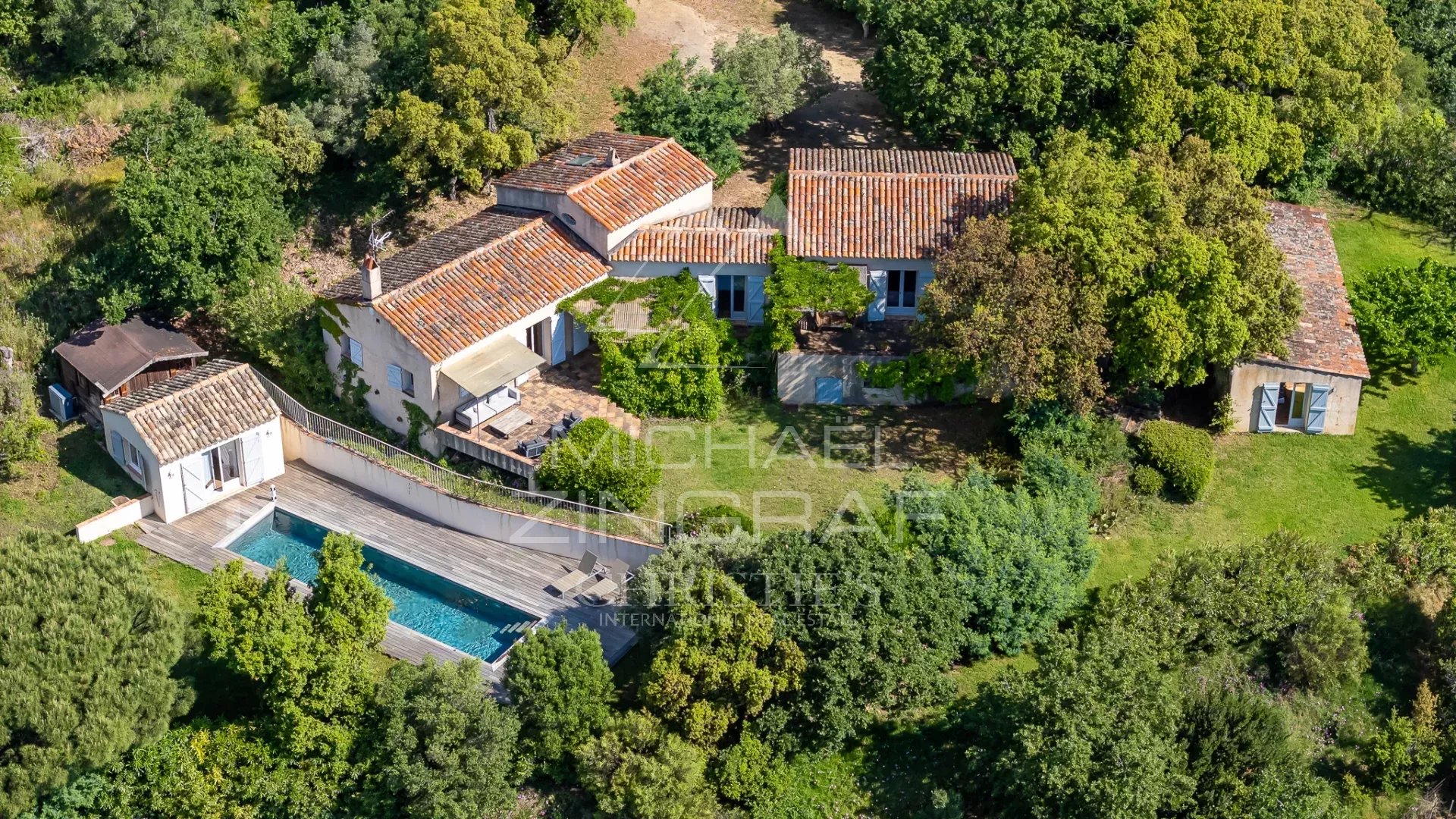 Ramatuelle – Vue imprenable sur la mer et le village