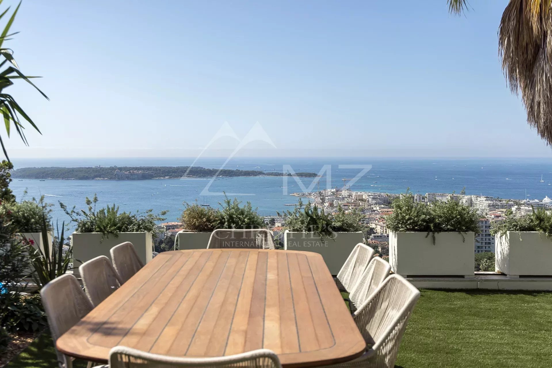Cannes - Superbe villa vue mer panoramique