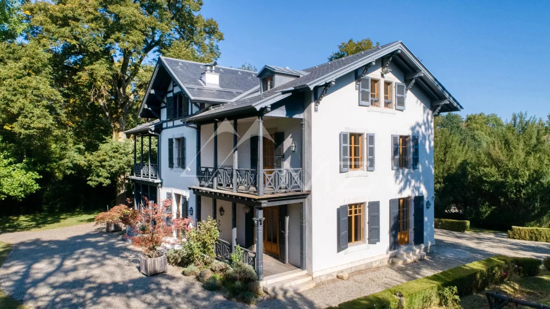 Geneva - Rhone Arve - Fine residence with character