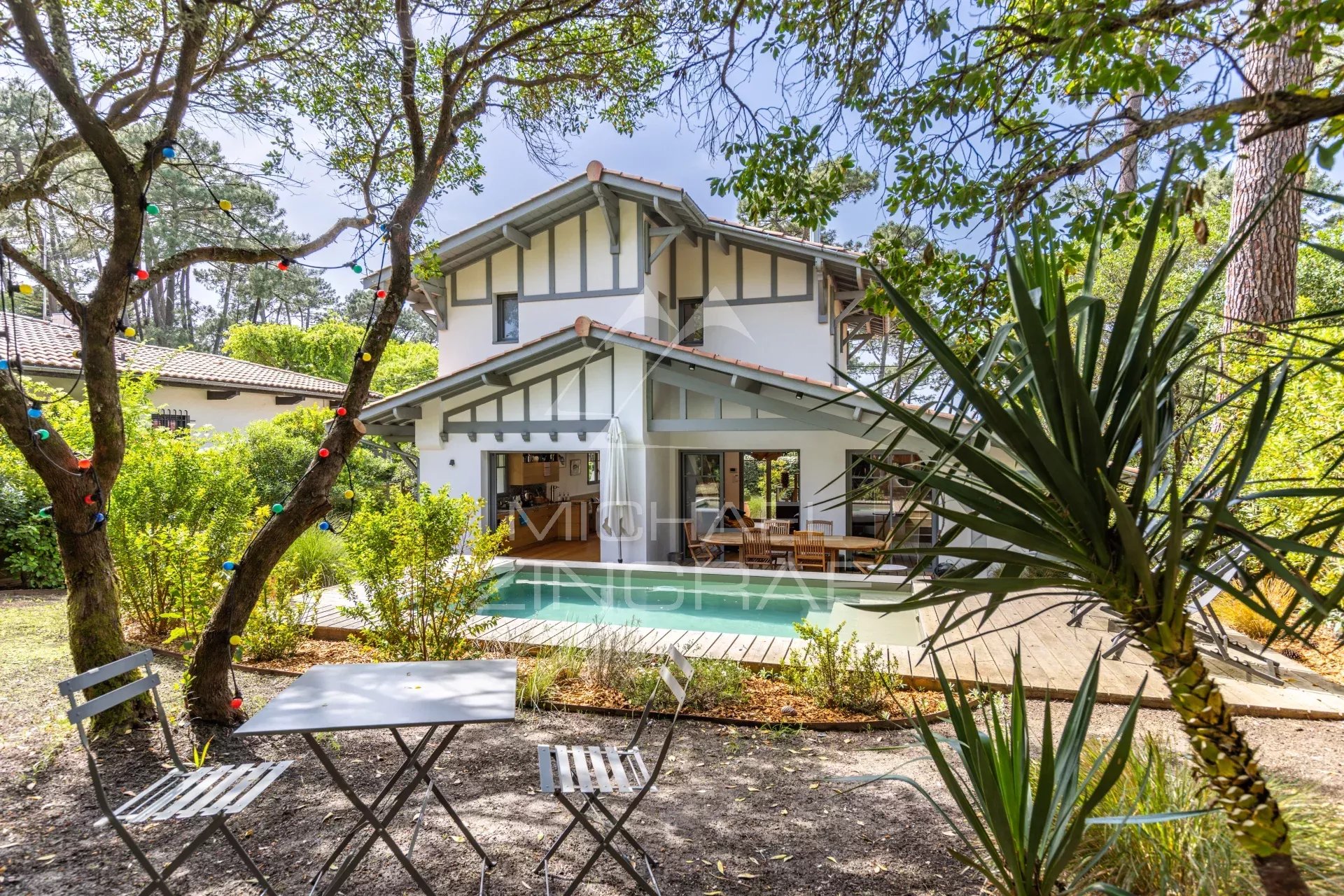 Pyla sur mer - villa avec piscine et vue sur le Bassin