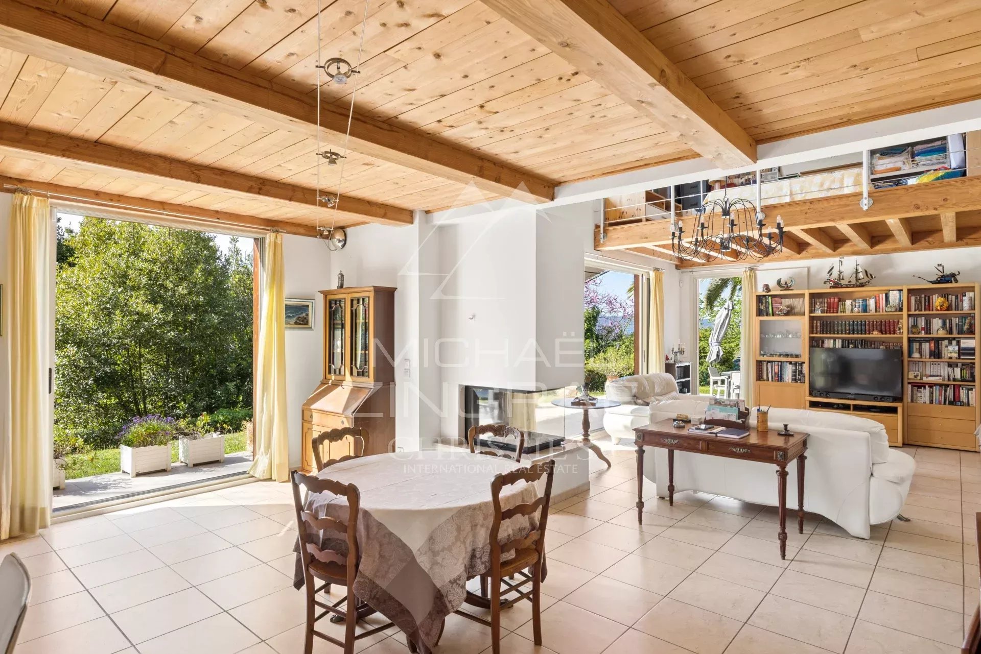Mougins - Écrin de verdure au calme absolu