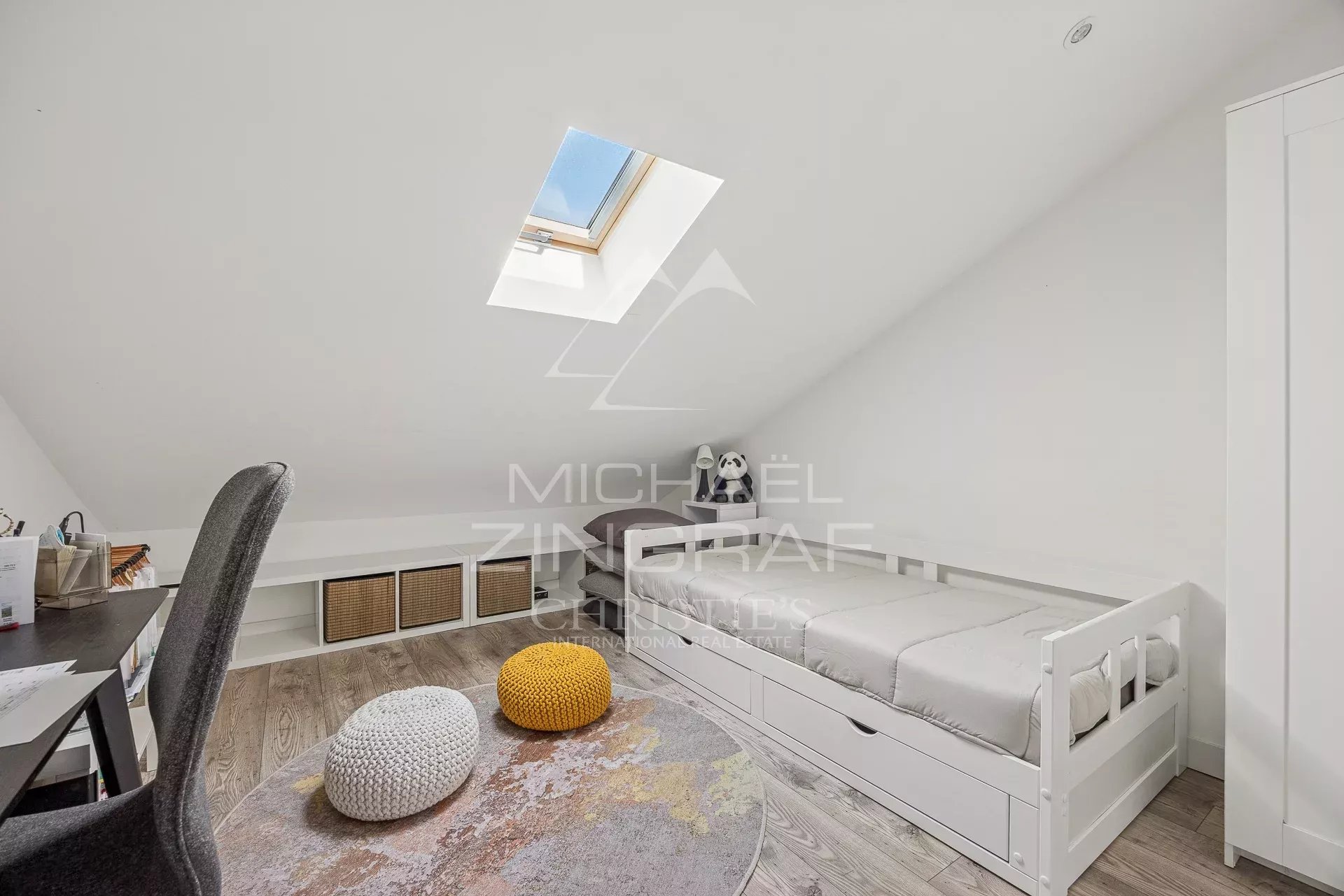 Élégant appartement rénové avec jardin et garage au cœur du Cap d’Antibes