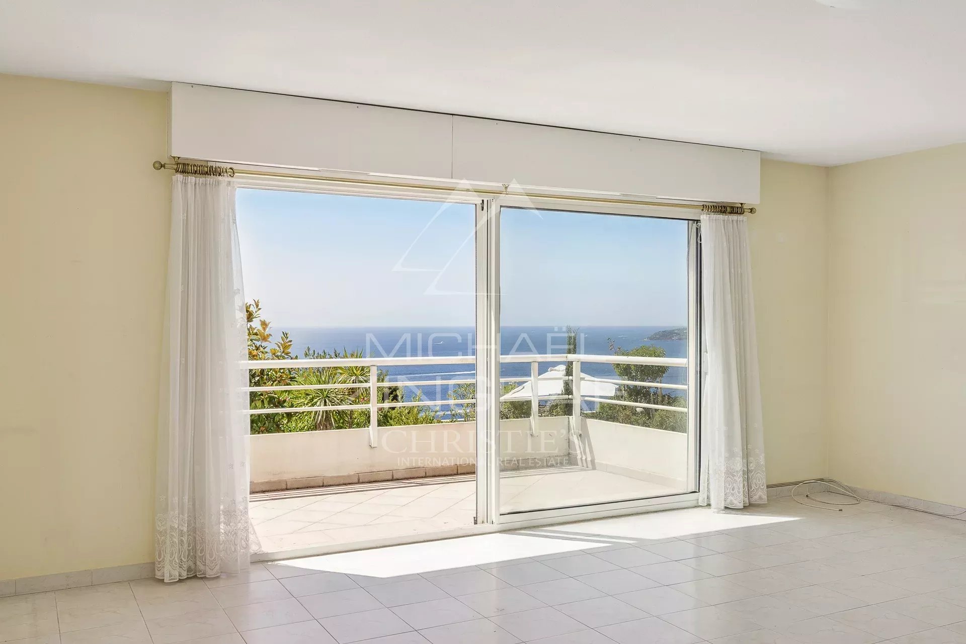 Cap d’Ail - Penthouse vue mer à pied du centre