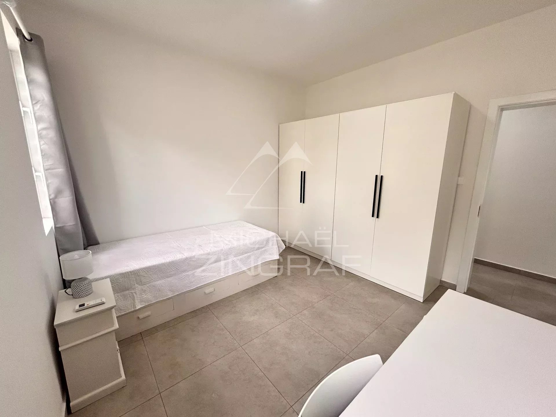 Contemporary Villa in Charmoses