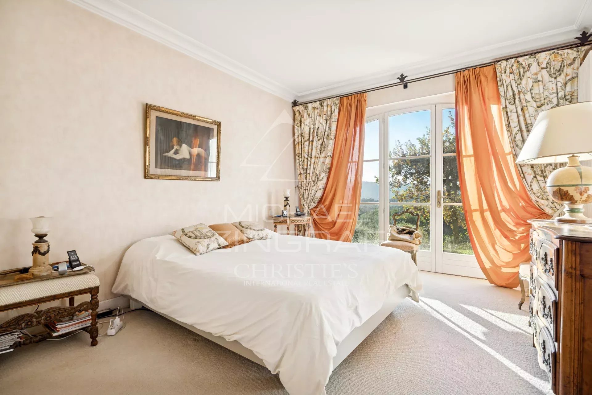 Elegant villa in a residential area with open views