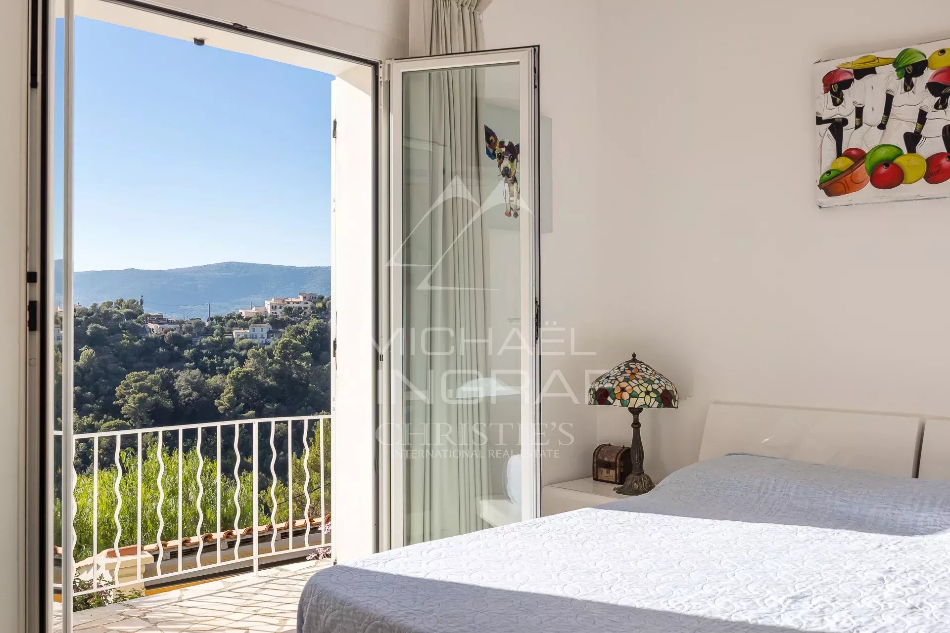 Hinterland von Nizza – Elegantes, modernes Anwesen im provenzalischen Stil