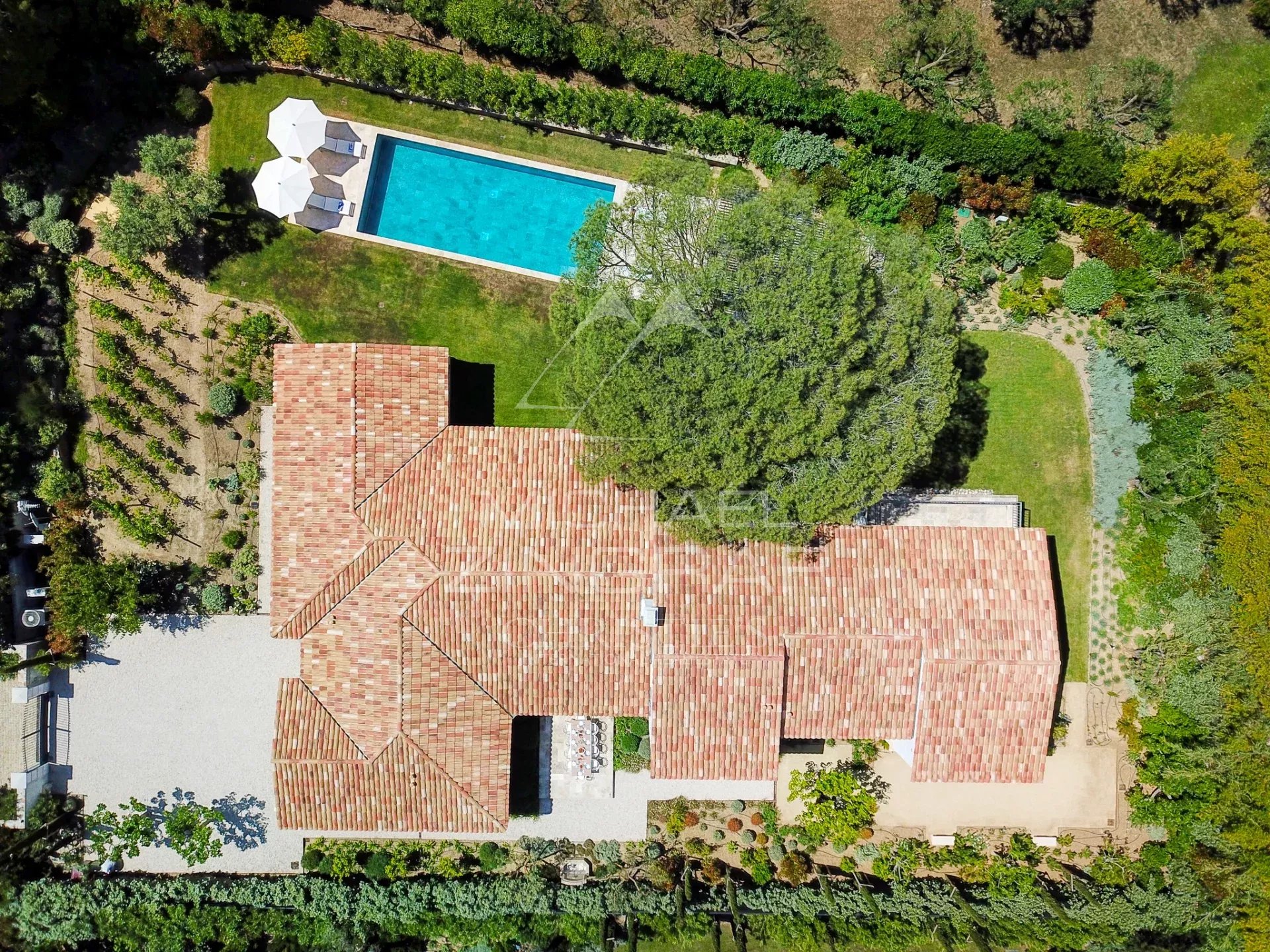 Saint-Tropez – Moderne Villa in Zentrumsnähe