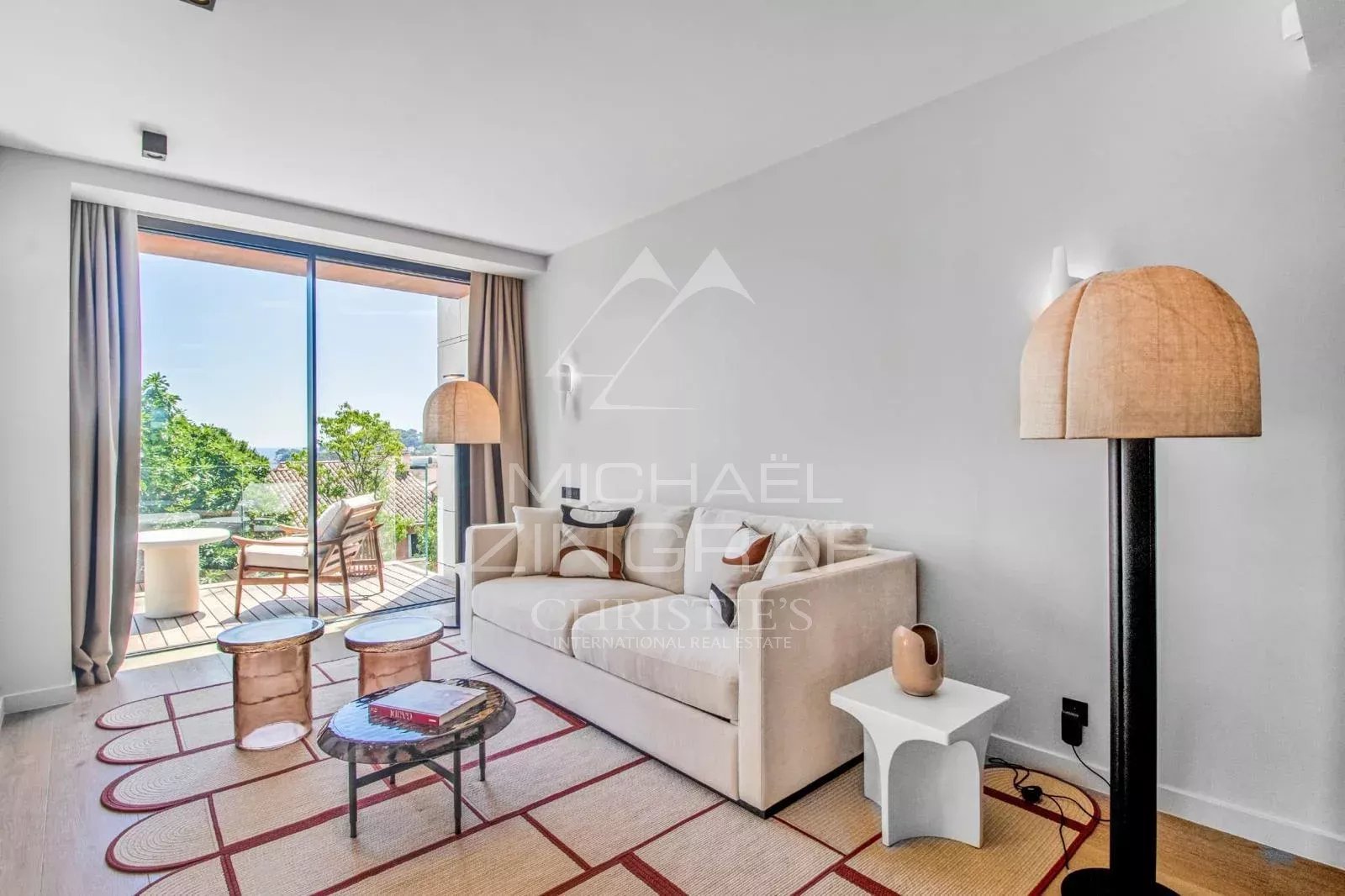 Contemporary Villa of Timeless Elegance in the Heart of Saint-Jean-Cap-Ferrat
