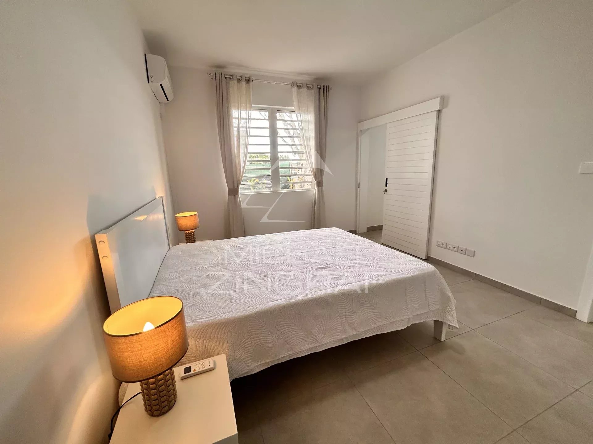 Contemporary Villa in Charmoses