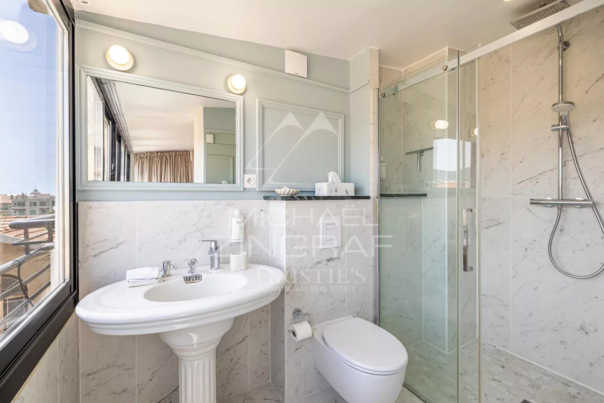 Exceptional Penthouse with Panoramic Terraces – Nice City Centre