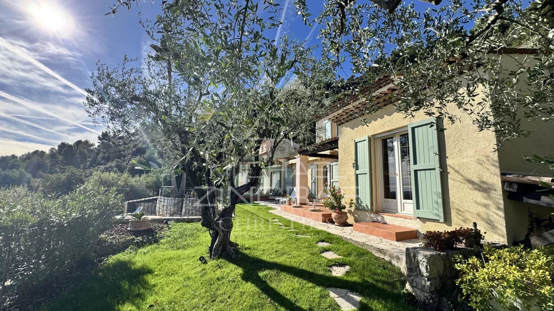 Villa with panoramic views