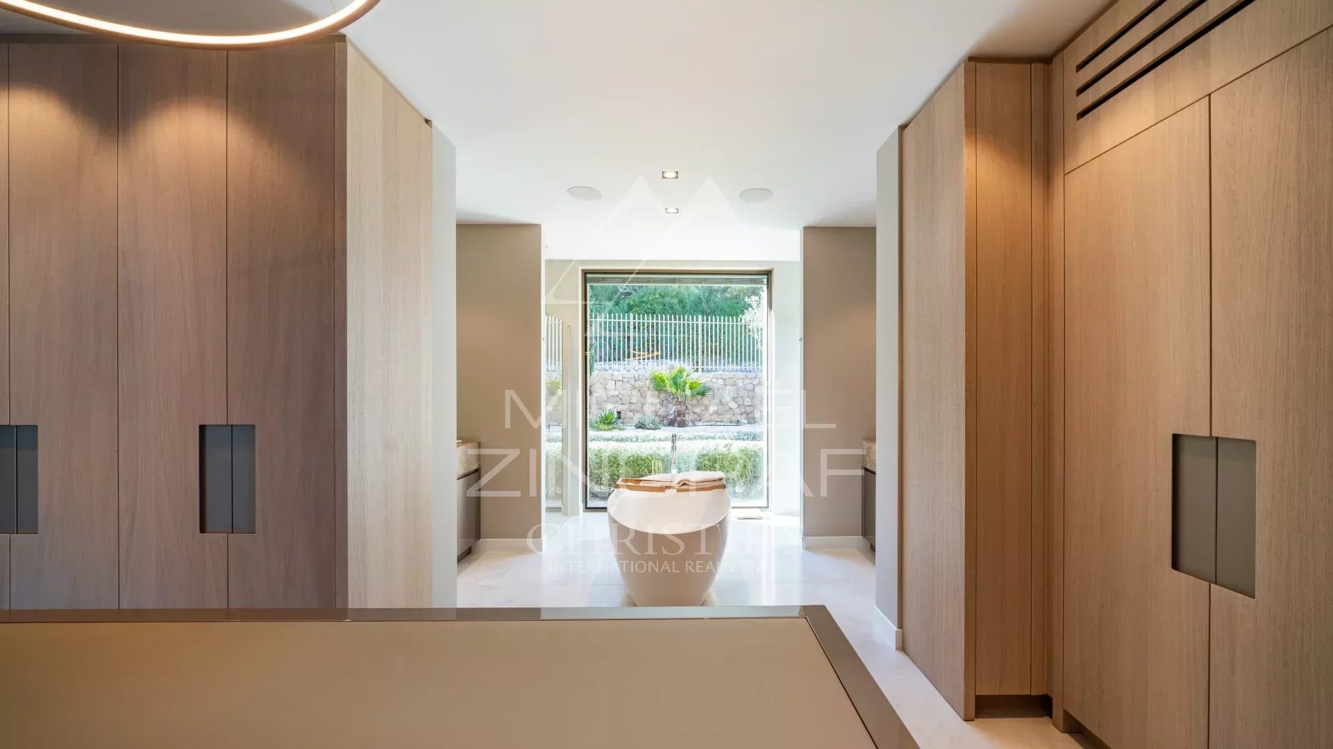 Close to Cannes -  amazing new villa