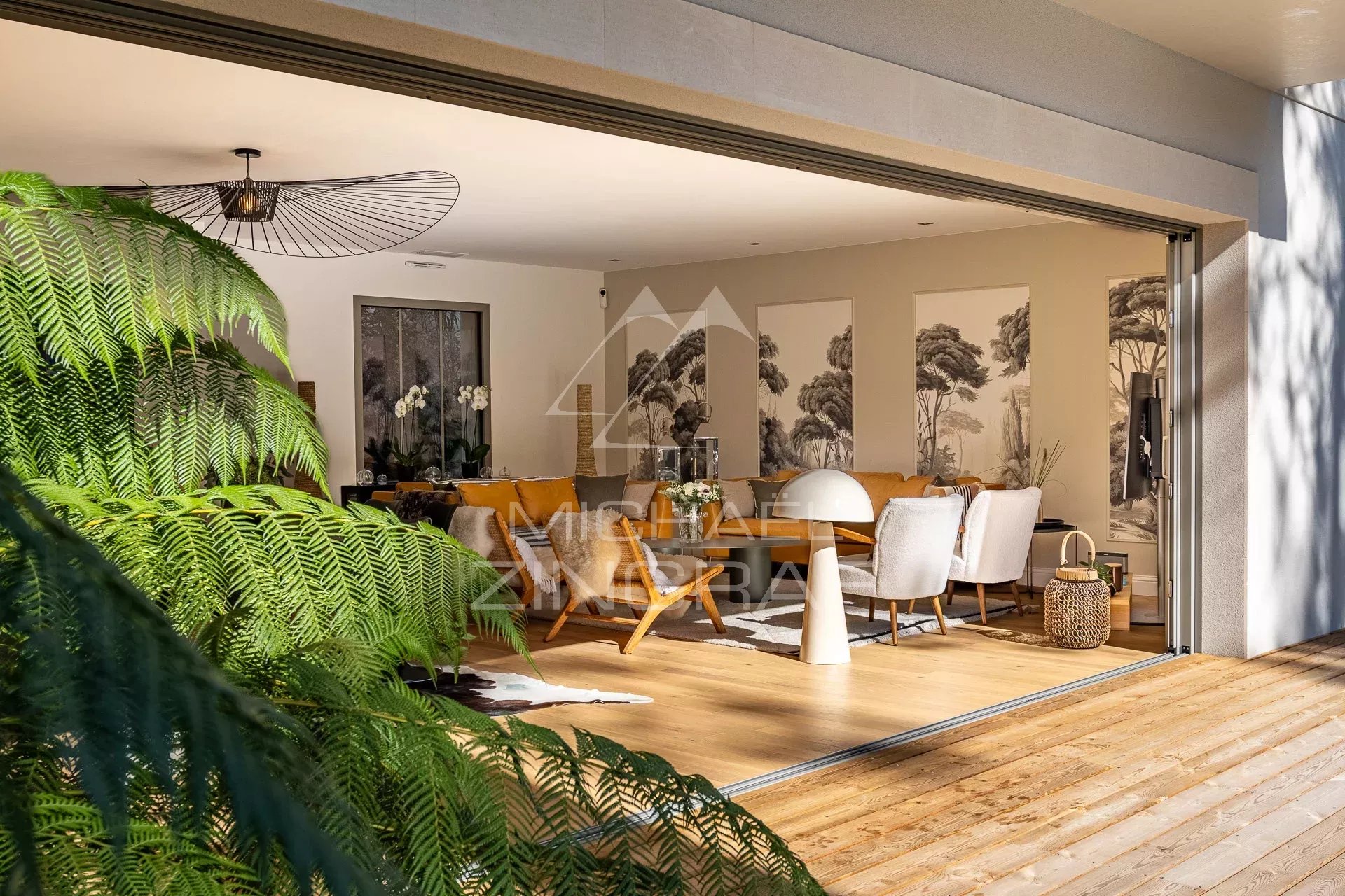 Abatilles – Elegante Familienvilla mit Pool